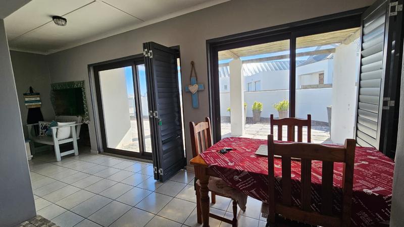 3 Bedroom Property for Sale in Britannia Bay Western Cape